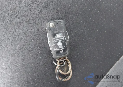 2015 Volkswagen Beetle 1.8T Fleet Edition из США, поврежденный, VIN 3VWF17AT6FM629094